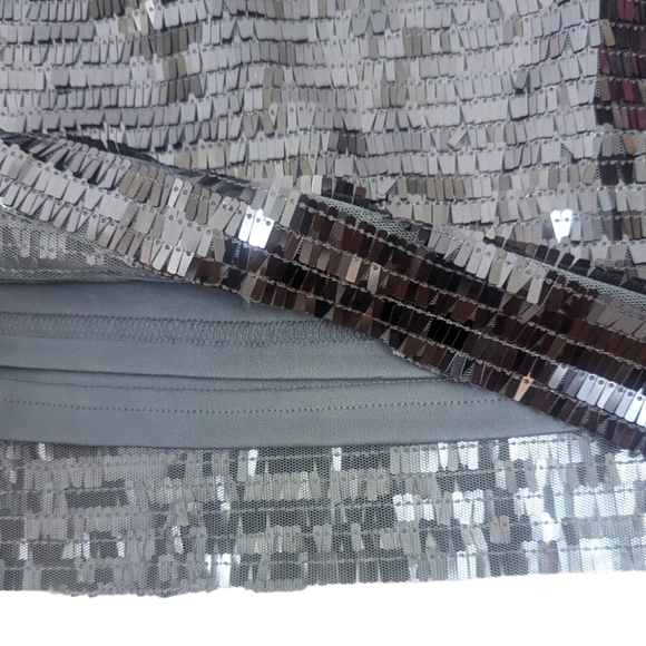 Revolve Superdown Lila Fringe Sequin Set Mini Skirt Crop Top Womens Small Silver - Picture 5 of 14